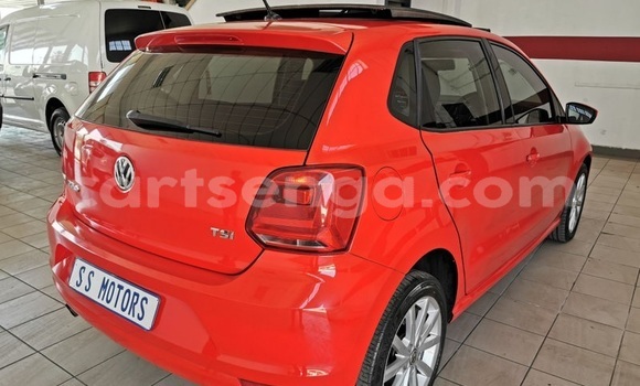 Nunua Ilio tumika Volkswagen Polo Red Gari ndani ya Ezulwini nchini Hhohho Nunua Ilio tumika Volkswagen Polo Red Gari ndani ya Ezulwini nchini Hhohho