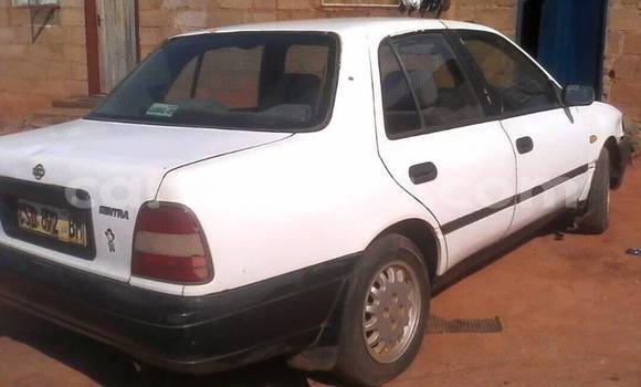 Buy Used Nissan Sentra White Car in Mbabane in Manzini