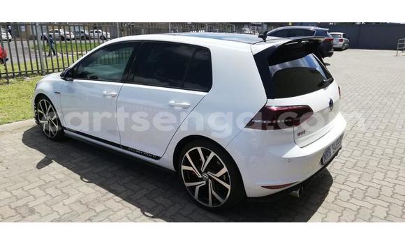 Nunua Ilio tumika Volkswagen Golf GTI White Gari ndani ya Manzini nchini Manzini Nunua Ilio tumika Volkswagen Golf GTI White Gari ndani ya Manzini nchini Manzini