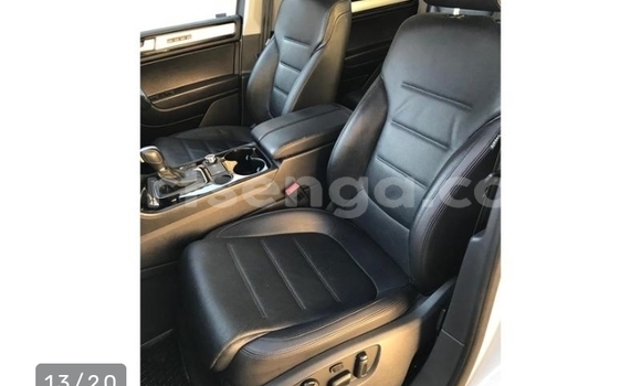 Buy Used Volkswagen Touareg Silver Car in Manzini in Manzini Buy Used Volkswagen Touareg Silver Car in Manzini in Manzini