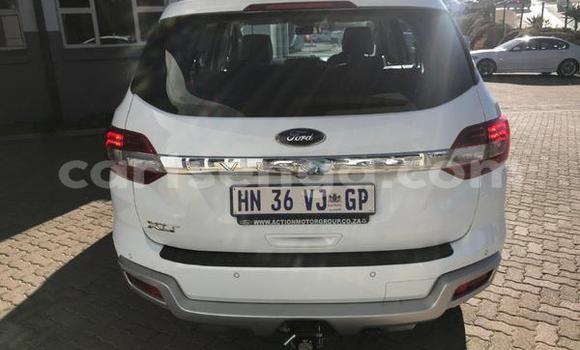 Acheter Occasion Voiture Ford Everest Blanc à Bulembu, Hhohho Acheter Occasion Voiture Ford Everest Blanc à Bulembu, Hhohho