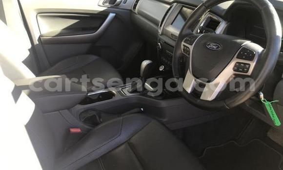 Acheter Occasion Voiture Ford Everest Blanc à Bulembu, Hhohho Acheter Occasion Voiture Ford Everest Blanc à Bulembu, Hhohho