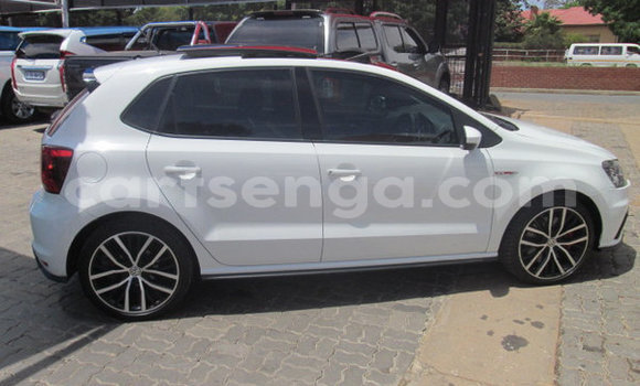 Nunua Ilio tumika Volkswagen Polo GTI White Gari ndani ya Ezulwini nchini Hhohho Nunua Ilio tumika Volkswagen Polo GTI White Gari ndani ya Ezulwini nchini Hhohho