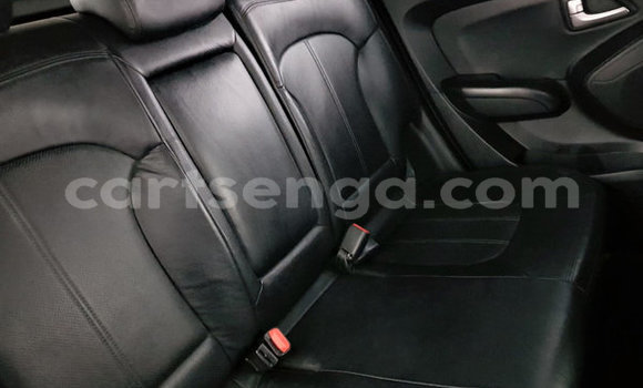 Buy Used Hyundai ix35 Silver Car in Ezulwini in Hhohho Buy Used Hyundai ix35 Silver Car in Ezulwini in Hhohho