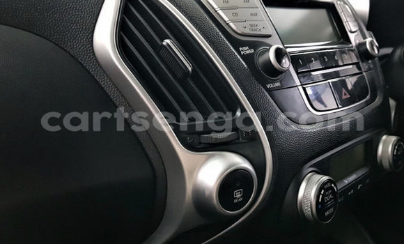 Buy Used Hyundai ix35 Silver Car in Ezulwini in Hhohho Buy Used Hyundai ix35 Silver Car in Ezulwini in Hhohho