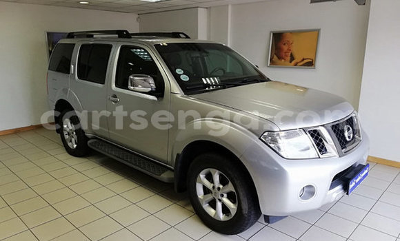 Nunua Ilio tumika Nissan Pathfinder Silver Gari ndani ya Hlatikulu nchini Wilaya ya Shiselweni Nunua Ilio tumika Nissan Pathfinder Silver Gari ndani ya Hlatikulu nchini Wilaya ya Shiselweni