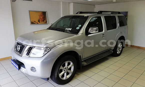 Nunua Ilio tumika Nissan Pathfinder Silver Gari ndani ya Hlatikulu nchini Wilaya ya Shiselweni Nunua Ilio tumika Nissan Pathfinder Silver Gari ndani ya Hlatikulu nchini Wilaya ya Shiselweni