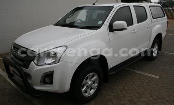 Nunua Ilio tumika Isuzu KB White Gari ndani ya Ezulwini nchini Hhohho Nunua Ilio tumika Isuzu KB White Gari ndani ya Ezulwini nchini Hhohho