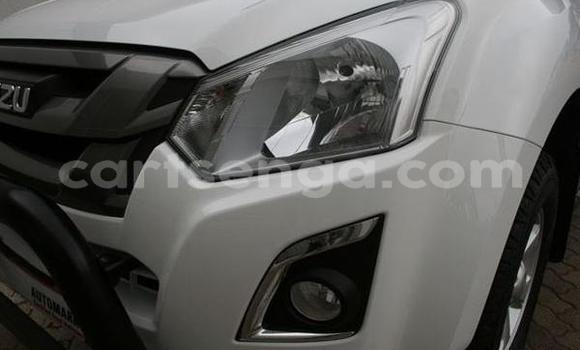 Nunua Ilio tumika Isuzu KB White Gari ndani ya Ezulwini nchini Hhohho Nunua Ilio tumika Isuzu KB White Gari ndani ya Ezulwini nchini Hhohho