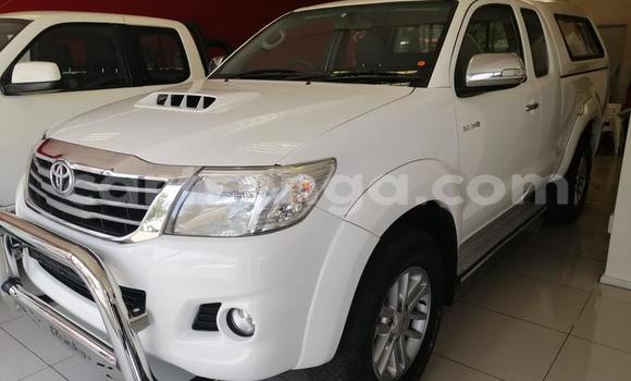 Acheter Occasion Voiture Toyota Hilux Blanc à Manzini, Manzini Acheter Occasion Voiture Toyota Hilux Blanc à Manzini, Manzini