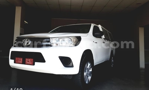 Buy Used Toyota Hilux White Car in Manzini in Manzini Buy Used Toyota Hilux White Car in Manzini in Manzini