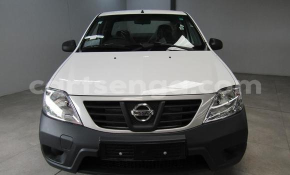 Buy Used Nissan NP 300 White Car in Big Bend in Lubombo District Buy Used Nissan NP 300 White Car in Big Bend in Lubombo District
