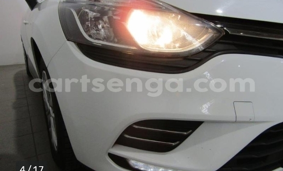 Buy Used Renault Clio White Car in Manzini in Manzini Buy Used Renault Clio White Car in Manzini in Manzini