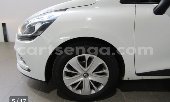 Buy Used Renault Clio White Car in Manzini in Manzini Buy Used Renault Clio White Car in Manzini in Manzini