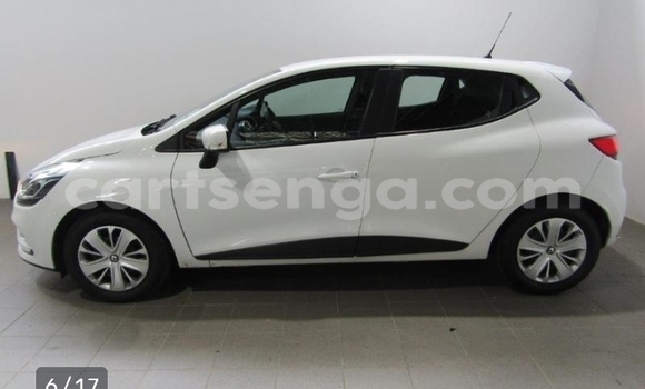 Buy Used Renault Clio White Car in Manzini in Manzini Buy Used Renault Clio White Car in Manzini in Manzini
