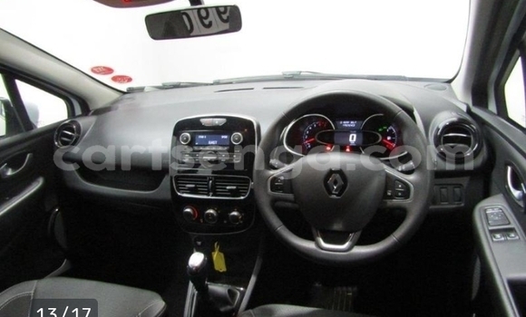 Buy Used Renault Clio White Car in Manzini in Manzini Buy Used Renault Clio White Car in Manzini in Manzini