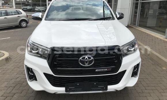 Acheter Occasion Voiture Toyota Hilux Blanc à Big Bend, Lubombo District Acheter Occasion Voiture Toyota Hilux Blanc à Big Bend, Lubombo District