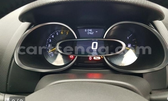 Buy Used Renault Clio Red Car in Manzini in Manzini Buy Used Renault Clio Red Car in Manzini in Manzini