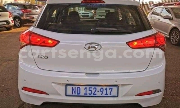 Nunua Ilio tumika Hyundai i20 White Gari ndani ya Manzini nchini Manzini Nunua Ilio tumika Hyundai i20 White Gari ndani ya Manzini nchini Manzini
