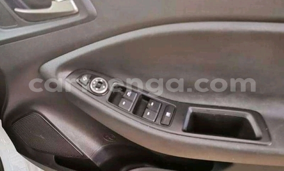 Nunua Ilio tumika Hyundai i20 White Gari ndani ya Manzini nchini Manzini Nunua Ilio tumika Hyundai i20 White Gari ndani ya Manzini nchini Manzini