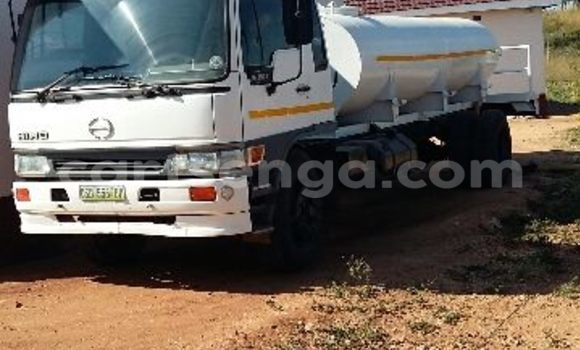 Buy Used Toyota Hino White Truck in Manzini in Swaziland Buy Used Toyota Hino White Truck in Manzini in Swaziland