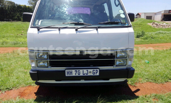 Buy Used Toyota Hiace White Car in Big Bend in Lubombo District Buy Used Toyota Hiace White Car in Big Bend in Lubombo District