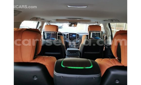 Buy Import Toyota Land Cruiser Black Car in Import - Dubai in Hhohho Buy Import Toyota Land Cruiser Black Car in Import - Dubai in Hhohho