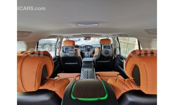 Buy Import Toyota Land Cruiser Black Car in Import - Dubai in Hhohho Buy Import Toyota Land Cruiser Black Car in Import - Dubai in Hhohho