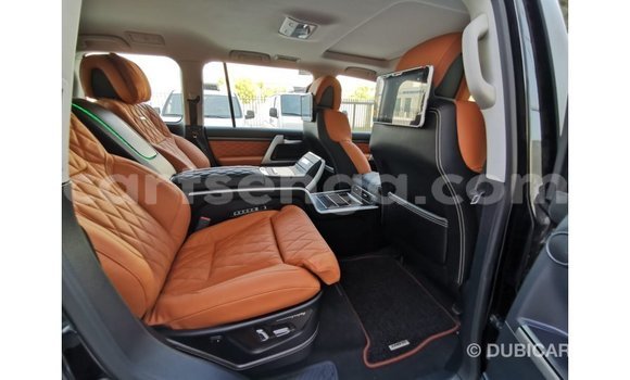 Buy Import Toyota Land Cruiser Black Car in Import - Dubai in Hhohho Buy Import Toyota Land Cruiser Black Car in Import - Dubai in Hhohho