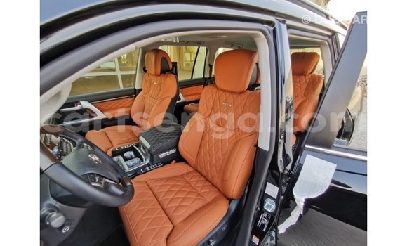 Buy Import Toyota Land Cruiser Black Car in Import - Dubai in Hhohho Buy Import Toyota Land Cruiser Black Car in Import - Dubai in Hhohho