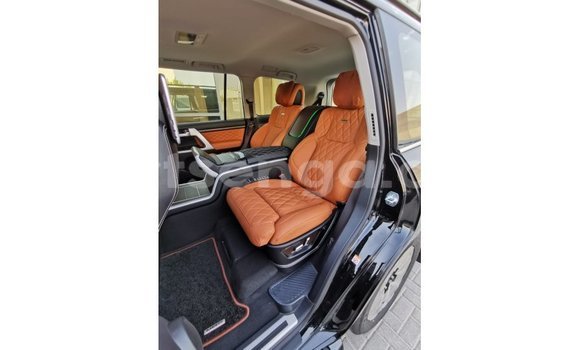 Buy Import Toyota Land Cruiser Black Car in Import - Dubai in Hhohho Buy Import Toyota Land Cruiser Black Car in Import - Dubai in Hhohho