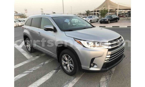 Buy Import Toyota Highlander Other Car in Import - Dubai in Hhohho Buy Import Toyota Highlander Other Car in Import - Dubai in Hhohho