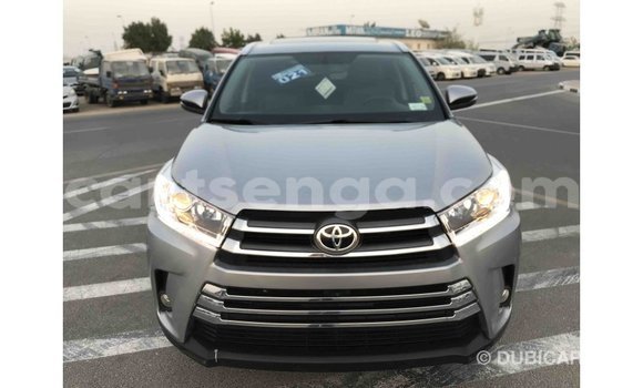 Buy Import Toyota Highlander Other Car in Import - Dubai in Hhohho Buy Import Toyota Highlander Other Car in Import - Dubai in Hhohho