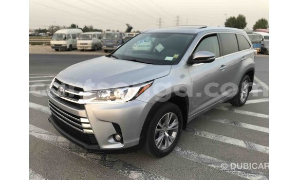 Buy Import Toyota Highlander Other Car in Import - Dubai in Hhohho Buy Import Toyota Highlander Other Car in Import - Dubai in Hhohho