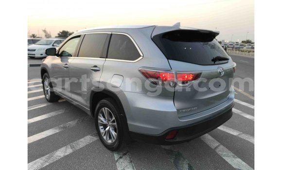 Buy Import Toyota Highlander Other Car in Import - Dubai in Hhohho Buy Import Toyota Highlander Other Car in Import - Dubai in Hhohho