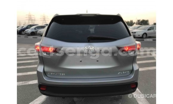 Buy Import Toyota Highlander Other Car in Import - Dubai in Hhohho Buy Import Toyota Highlander Other Car in Import - Dubai in Hhohho