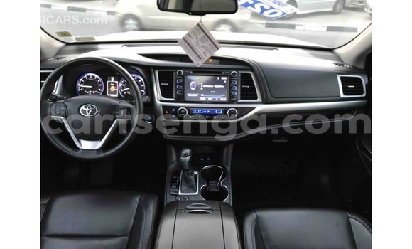 Buy Import Toyota Highlander Other Car in Import - Dubai in Hhohho Buy Import Toyota Highlander Other Car in Import - Dubai in Hhohho