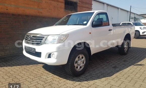 Buy Used Toyota Hilux White Car in Manzini in Manzini Buy Used Toyota Hilux White Car in Manzini in Manzini