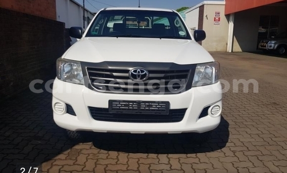 Buy Used Toyota Hilux White Car in Manzini in Manzini Buy Used Toyota Hilux White Car in Manzini in Manzini