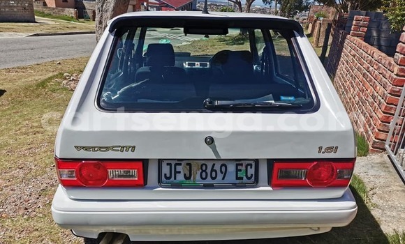 Nunua Ilio tumika Volkswagen Golf White Gari ndani ya Bulembu nchini Hhohho Nunua Ilio tumika Volkswagen Golf White Gari ndani ya Bulembu nchini Hhohho