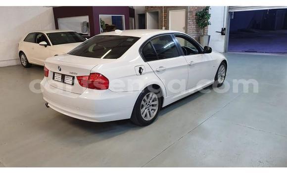 Acheter Occasion Voiture BMW 3–Series Blanc à Big Bend, Lubombo District Acheter Occasion Voiture BMW 3–Series Blanc à Big Bend, Lubombo District