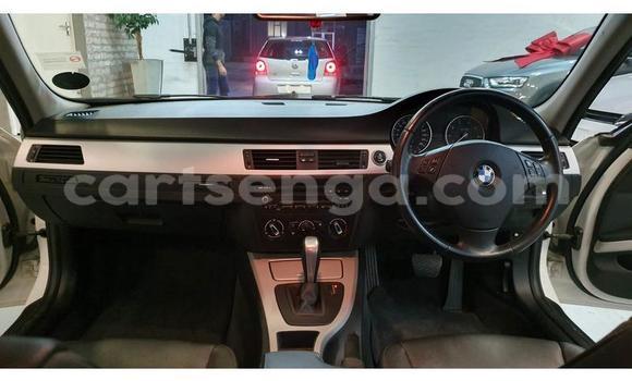 Acheter Occasion Voiture BMW 3–Series Blanc à Big Bend, Lubombo District Acheter Occasion Voiture BMW 3–Series Blanc à Big Bend, Lubombo District