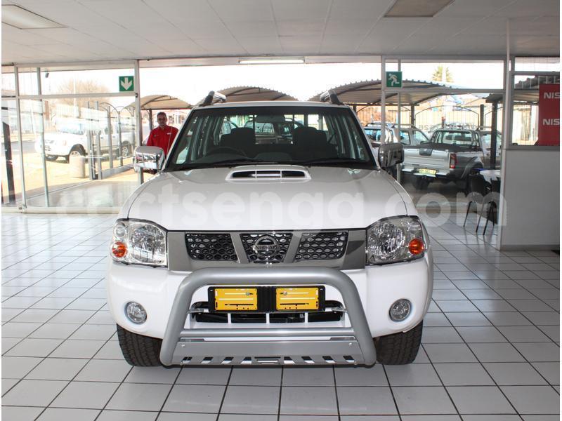 Big with watermark nissan hardbody hhohho ezulwini 11397