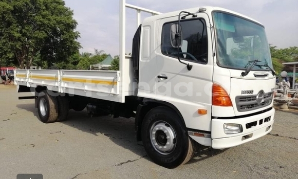 Buy Used Hino 300 Series White Truck in Manzini in Manzini Buy Used Hino 300 Series White Truck in Manzini in Manzini