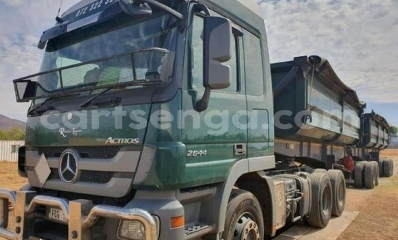Buy Used Mercedes‒Benz 2644 Green Truck in Manzini in Manzini Buy Used Mercedes‒Benz 2644 Green Truck in Manzini in Manzini