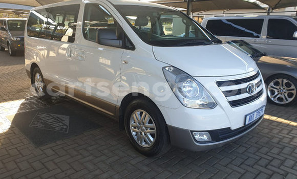 Nunua Ilio tumika Hyundai H1 White Gari ndani ya Ezulwini nchini Hhohho Nunua Ilio tumika Hyundai H1 White Gari ndani ya Ezulwini nchini Hhohho