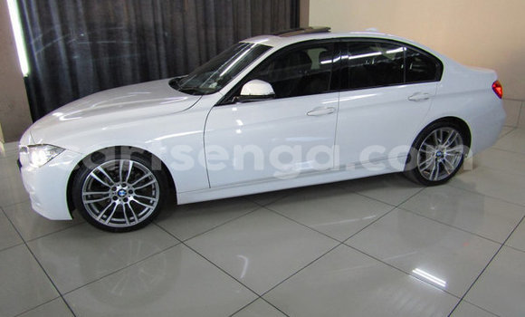 Acheter Occasion Voiture BMW 3–Series Blanc à Bulembu, Hhohho Acheter Occasion Voiture BMW 3–Series Blanc à Bulembu, Hhohho