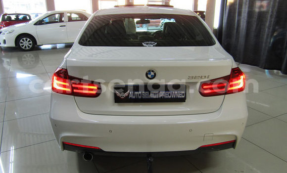 Acheter Occasion Voiture BMW 3–Series Blanc à Bulembu, Hhohho Acheter Occasion Voiture BMW 3–Series Blanc à Bulembu, Hhohho
