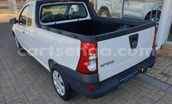Buy Used Nissan NP 300 White Car in Bulembu in Hhohho Buy Used Nissan NP 300 White Car in Bulembu in Hhohho