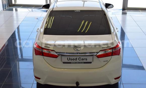 Nunua Ilio tumika Toyota Corolla White Gari ndani ya Manzini nchini Manzini Nunua Ilio tumika Toyota Corolla White Gari ndani ya Manzini nchini Manzini